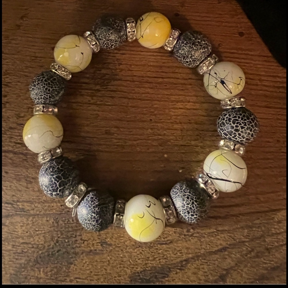 One of a Kind: Never Worn 
Glass Beaded Bracelet 
Created by Chelsea’